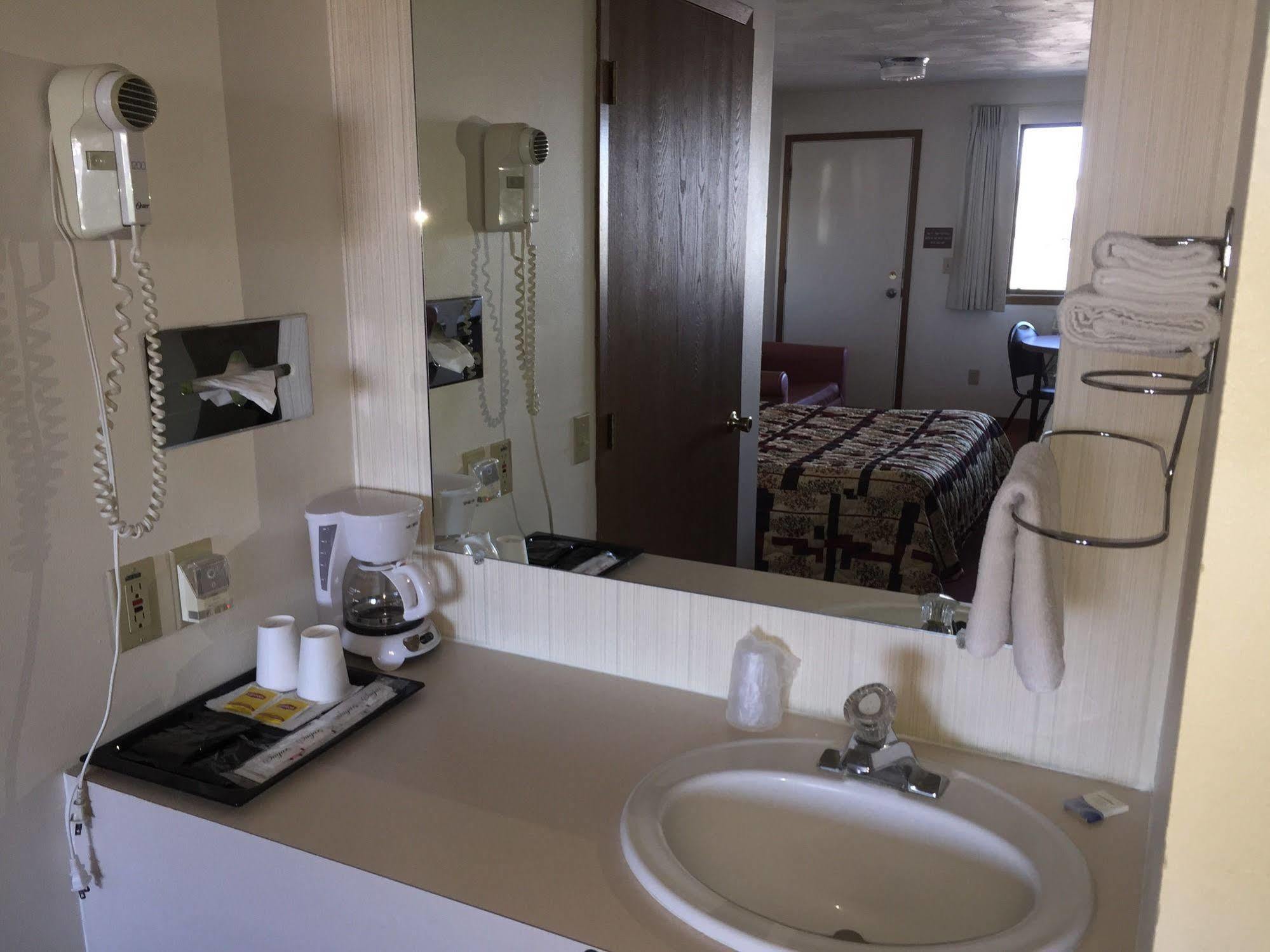 The Davenport Motel Luaran gambar